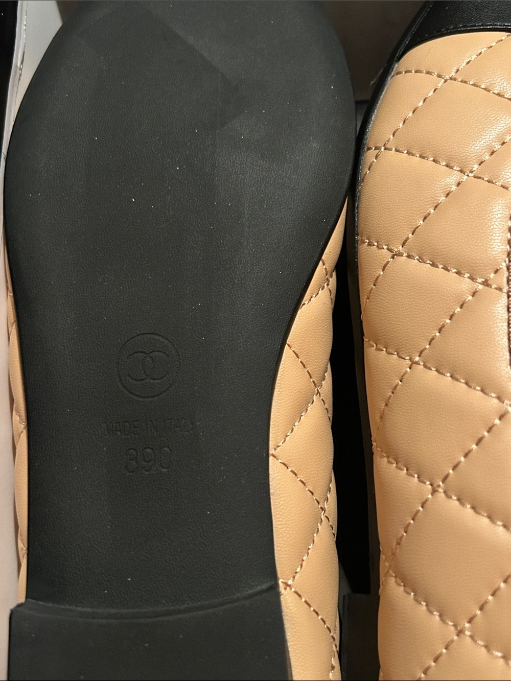 Chic ballet bow Quilted sz 39/8.5 Beige and Black Women's Flats - Picture 4 of 5